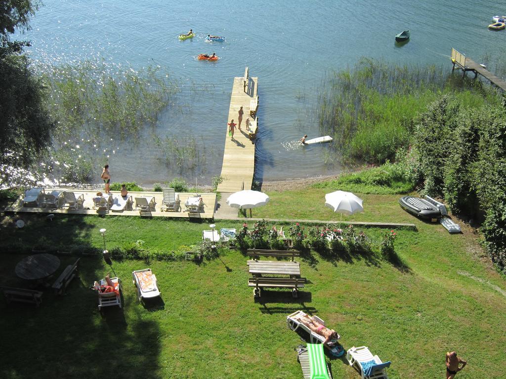 Seehaus Karantanien Am Ossiacher See Екстериор снимка